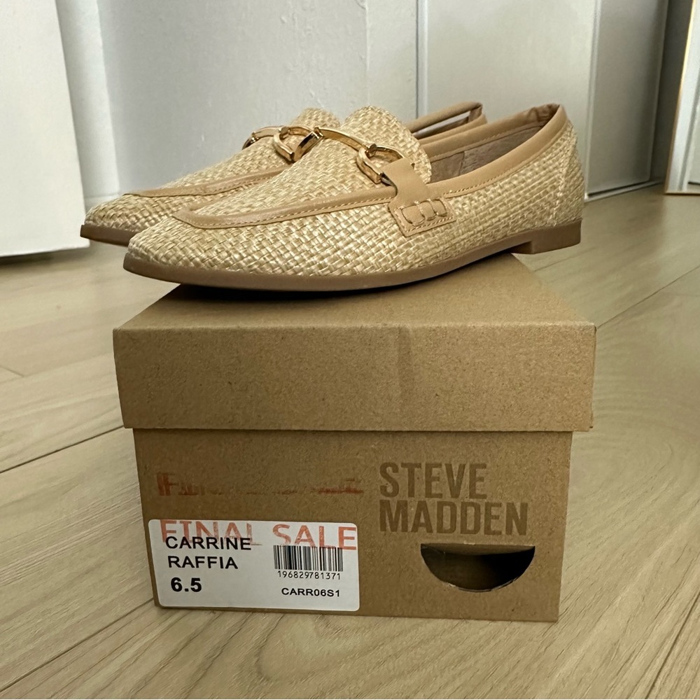 Steve Madden Carrine Flat